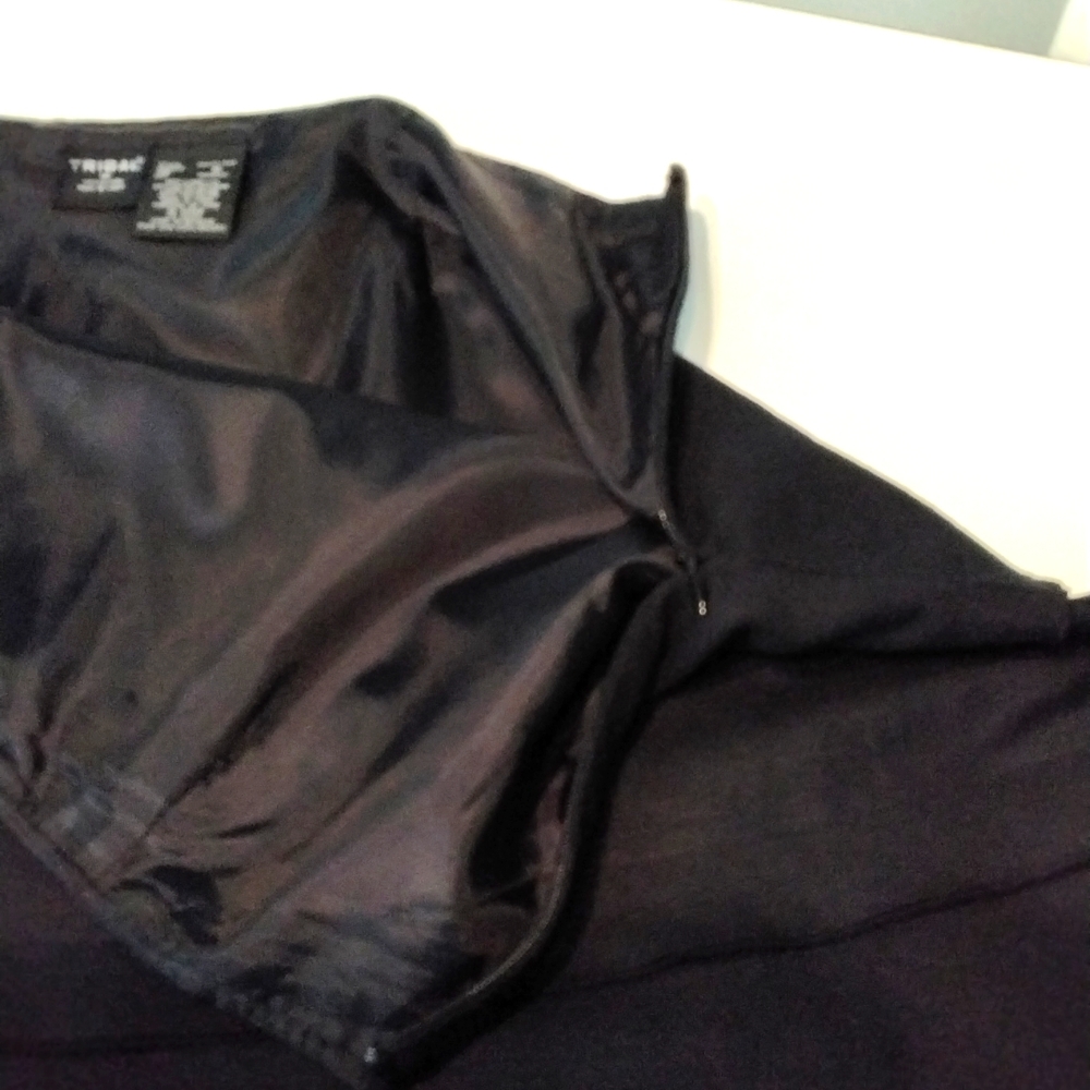 Tribal Ladies black tiered linen skirt, size 16 - Picture 3 of 7